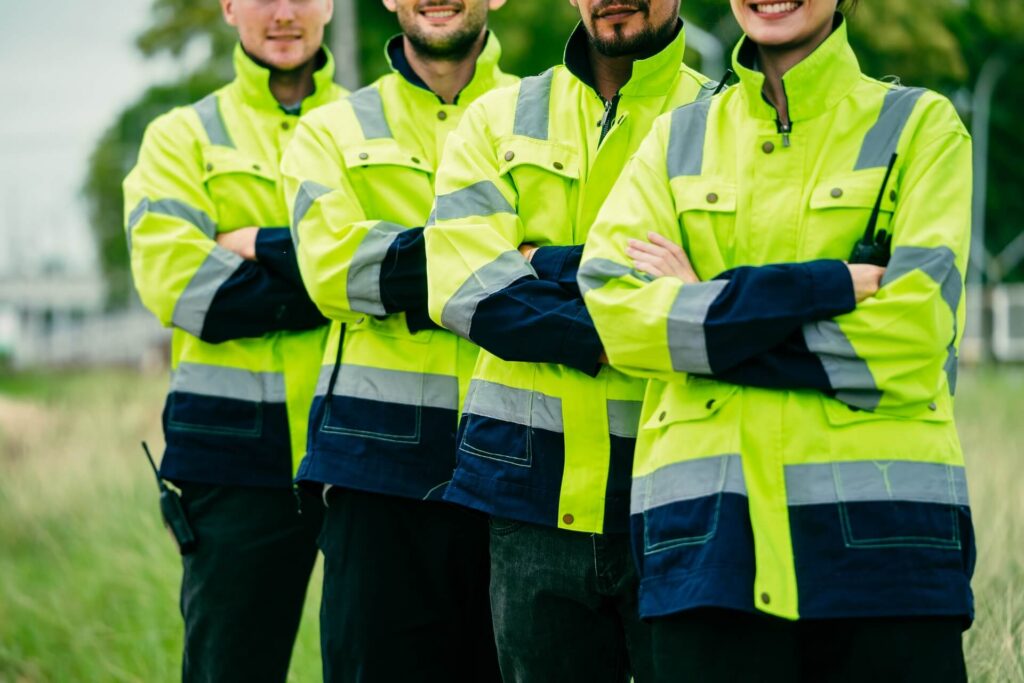 Portwest – co to za firma? Poznaj irlandzkiego lidera odzieży BHP i PPE